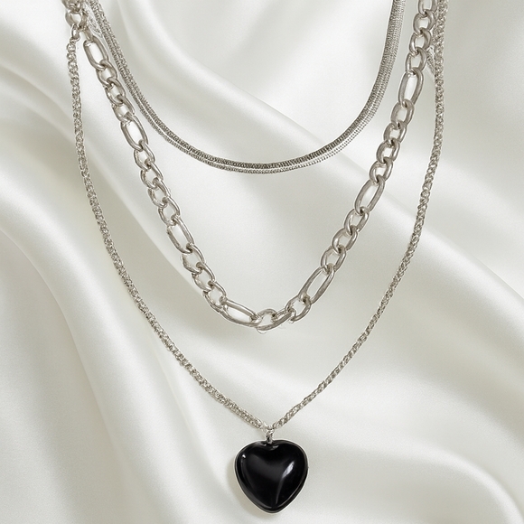 Jewelry - Layered Silver Necklace with Mood Heart Pendant – Color-Changing Charm Jewelry